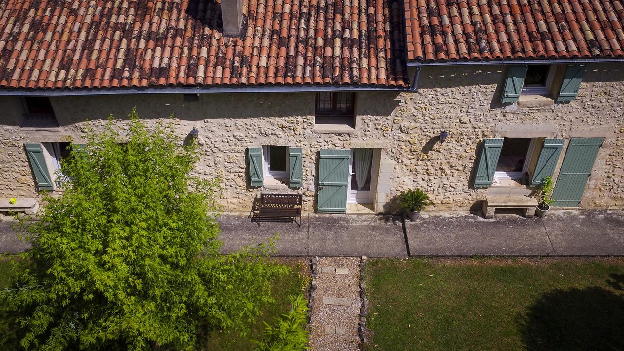 Gite La Maison De La Pimpine Lignan De Bordeaux Eksteriør billede
