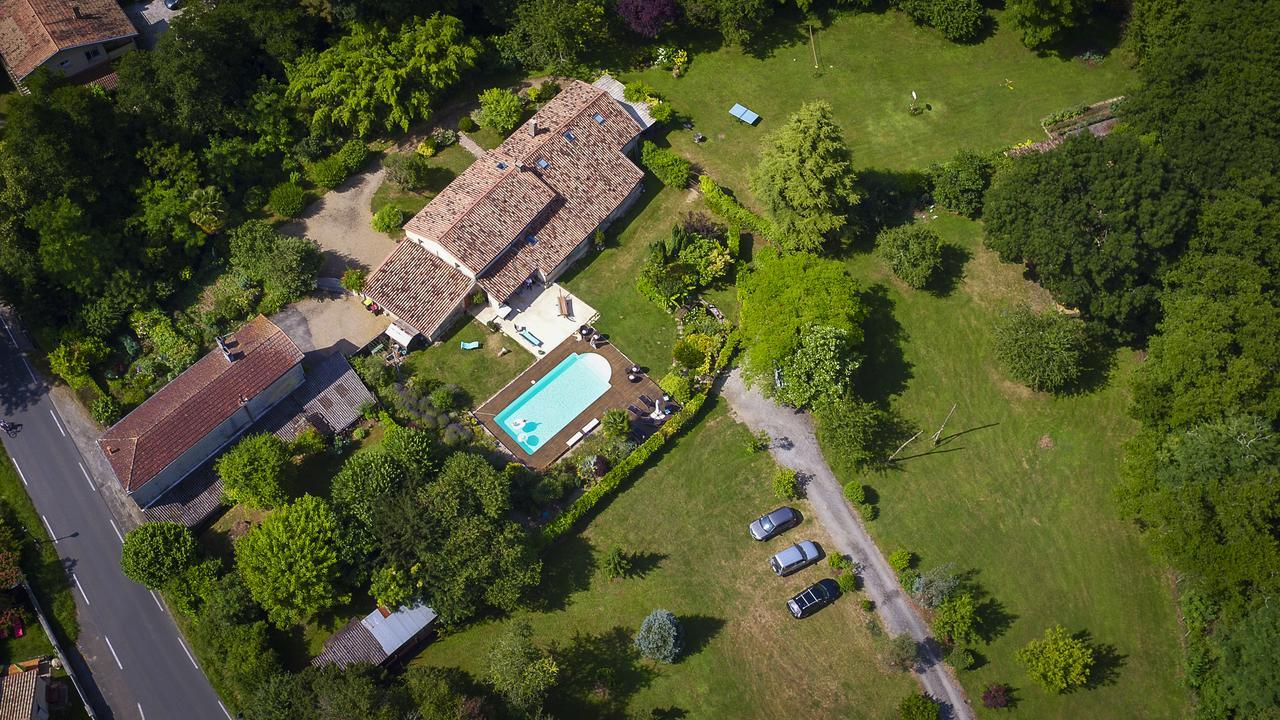 Gite La Maison De La Pimpine Lignan De Bordeaux Eksteriør billede